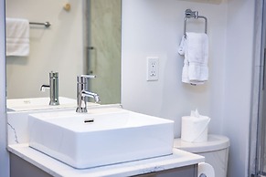 Tumbledown Condo By Revelstoke Vacations