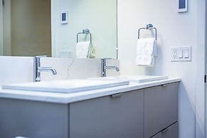 Tumbledown Condo By Revelstoke Vacations