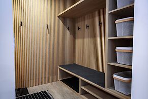 Tumbledown Condo By Revelstoke Vacations