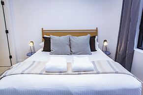 Tumbledown Condo By Revelstoke Vacations