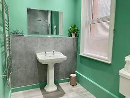 Beautiful 3-bed House in Preston