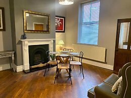 Beautiful 3-bed House in Preston