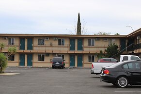 Villager    Inn   Motel
