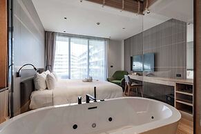 La Green Hotel & Residence