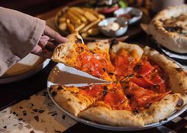 La Green Hotel & Residence