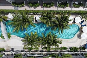 La Green Hotel & Residence