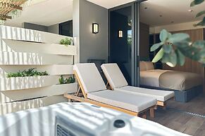 La Green Hotel & Residence