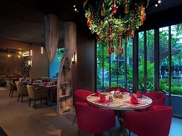 La Green Hotel & Residence