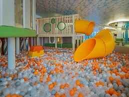 La Green Hotel & Residence