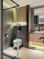 La Green Hotel & Residence