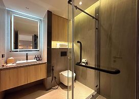 La Green Hotel & Residence