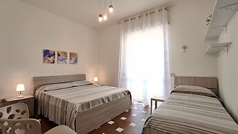 Casa Campanelle - Con Spazio Esterno a Due Passi Dalla Spiaggia di Pes