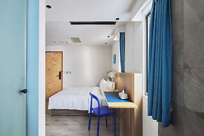 The Blue By Just Inn