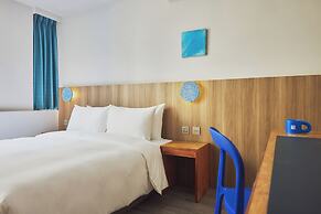 The Blue By Just Inn