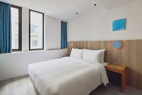 The Blue By Just Inn