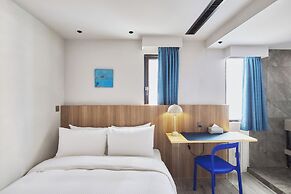 The Blue By Just Inn