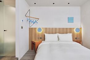 The Blue By Just Inn