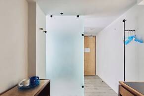 The Blue By Just Inn