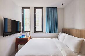 The Blue By Just Inn