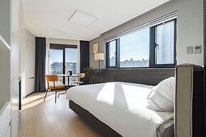 Urbanstay Sokcho Beach AB