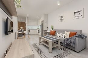 Lazurowa Warsaw & Parking by Renters