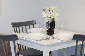 Lazurowa Warsaw & Parking by Renters