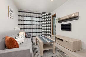 Lazurowa Warsaw & Parking by Renters