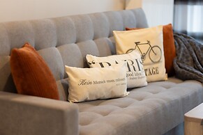 Lazurowa Warsaw & Parking by Renters