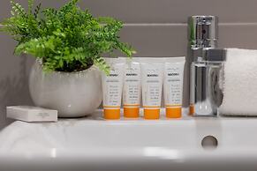 Lazurowa Warsaw & Parking by Renters