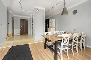 Dom Sianowska Poznań by Renters