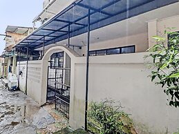 OYO Life 92685 Kost Arimbi