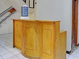 OYO Life 92685 Kost Arimbi