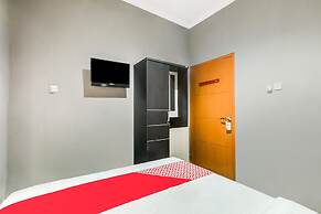 OYO Life 91239 Kost Rosandy House Yogyakarta