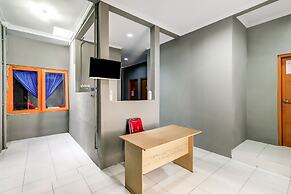 OYO Life 91239 Kost Rosandy House Yogyakarta