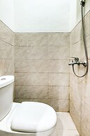 OYO Life 91239 Kost Rosandy House Yogyakarta