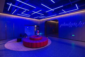 ibis Jiaodong Airport EMU Town Store