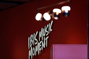 ibis Jiaodong Airport EMU Town Store