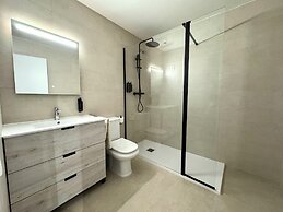 Anais Apartments by gaiarooms