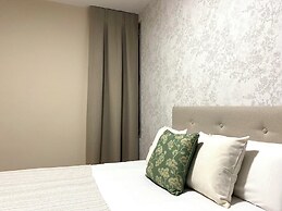 Anais Apartments by gaiarooms