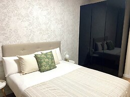 Anais Apartments by gaiarooms