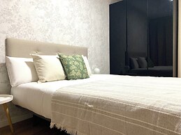 Anais Apartments by gaiarooms