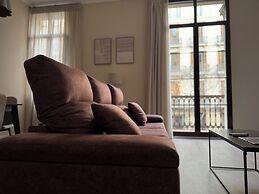 Anais Apartments by gaiarooms