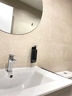 Anais Apartments by gaiarooms