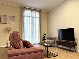 Anais Apartments by gaiarooms