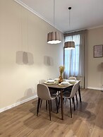 Anais Apartments by gaiarooms