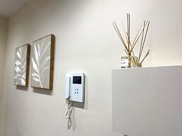 Anais Apartments by gaiarooms