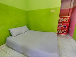 OYO Life 92829 Kos Insan Madani