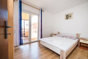 Ivica two Bedroom Apartment B, Novalja