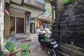 OYO Life 92852 Singgah Hotel Legian