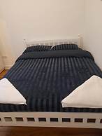 Rayans Lodge Startford